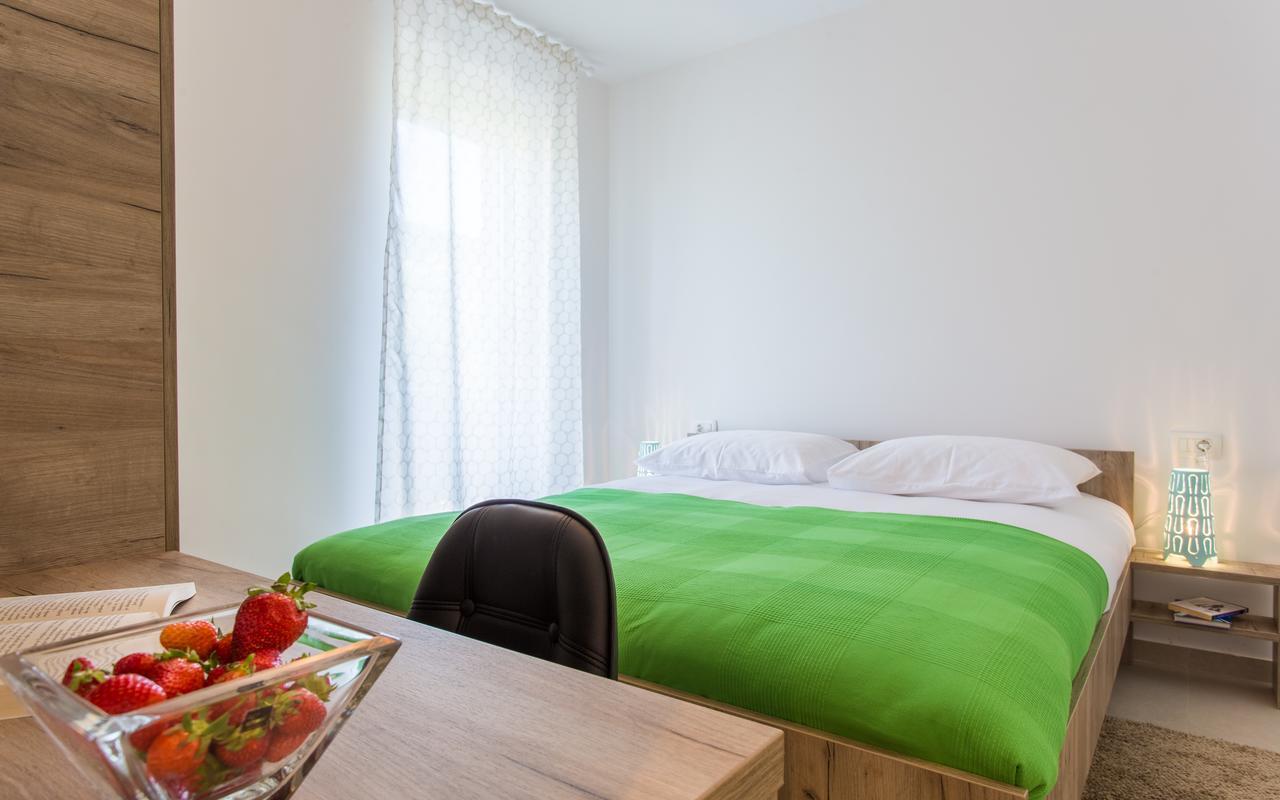 Apartments Viktorija 2 Baška Eksteriør billede